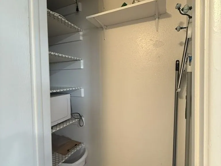 1522 Trent Ct #15 — Photo 8