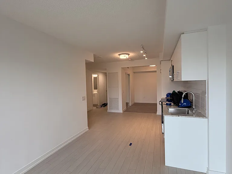 4010 Eglinton Ave W #222 — Photo 3