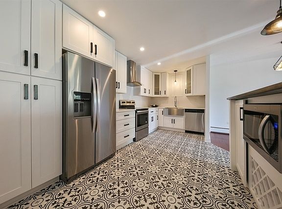 3rd image of 4220 Saratoga Ave APT 312