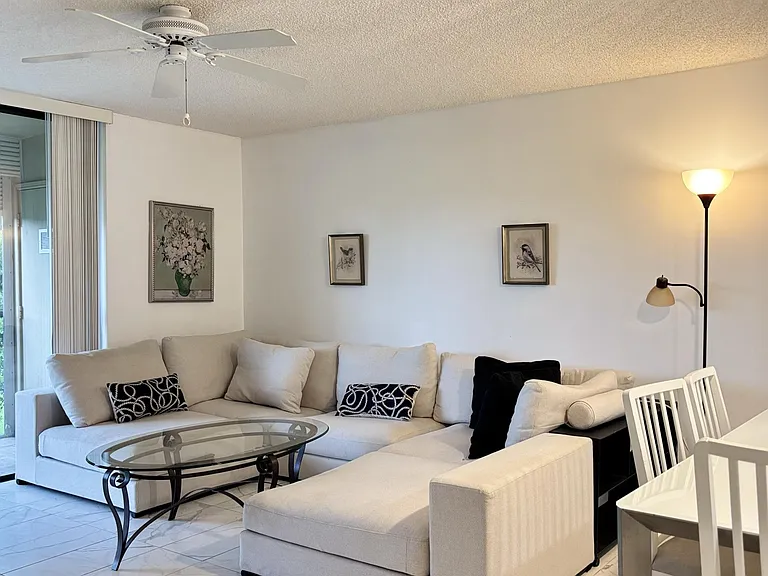 5130 Las Verdes Cir — Photo 11