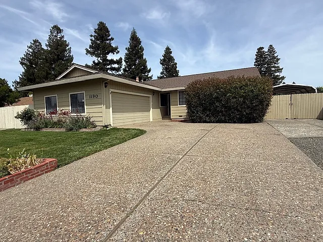 Building Photo - 1190 Woodman Way