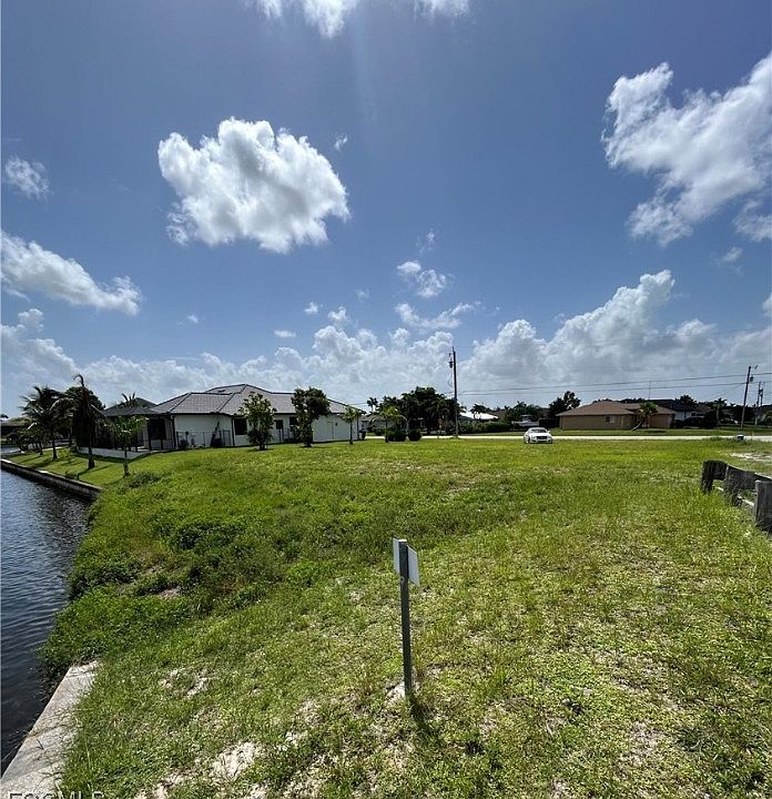 2nd image of 2509 SW 28th Ter