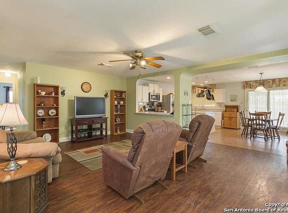3rd image of 9226 Gambier Dr