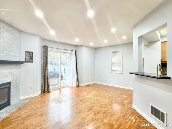 5584 Whistler Cres #5584, Mississauga, ON L4Z 3R5
