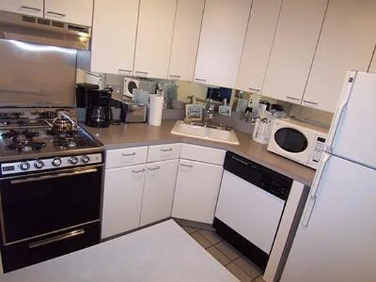 Rented by Vipler Realty | media 15