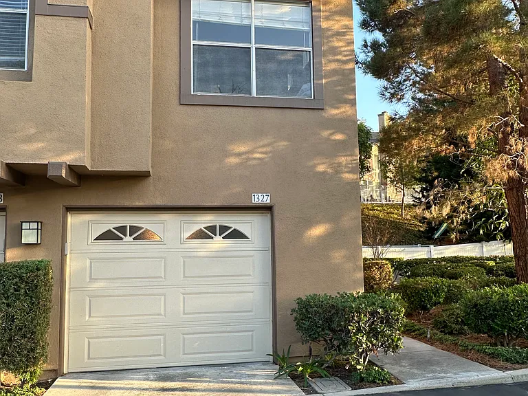 1327 S Country Glen Way — Photo 26