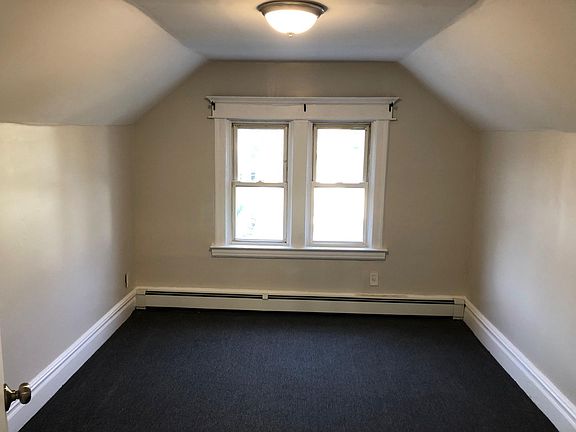 4th image of 408 Union Ave Floor 3