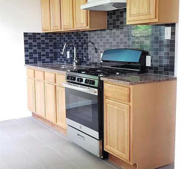 701 Atlantic St #1 — Photo 6