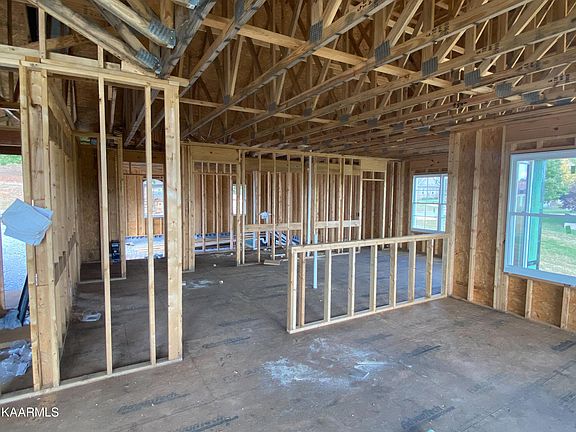 4th image of 118 Osprey Cir