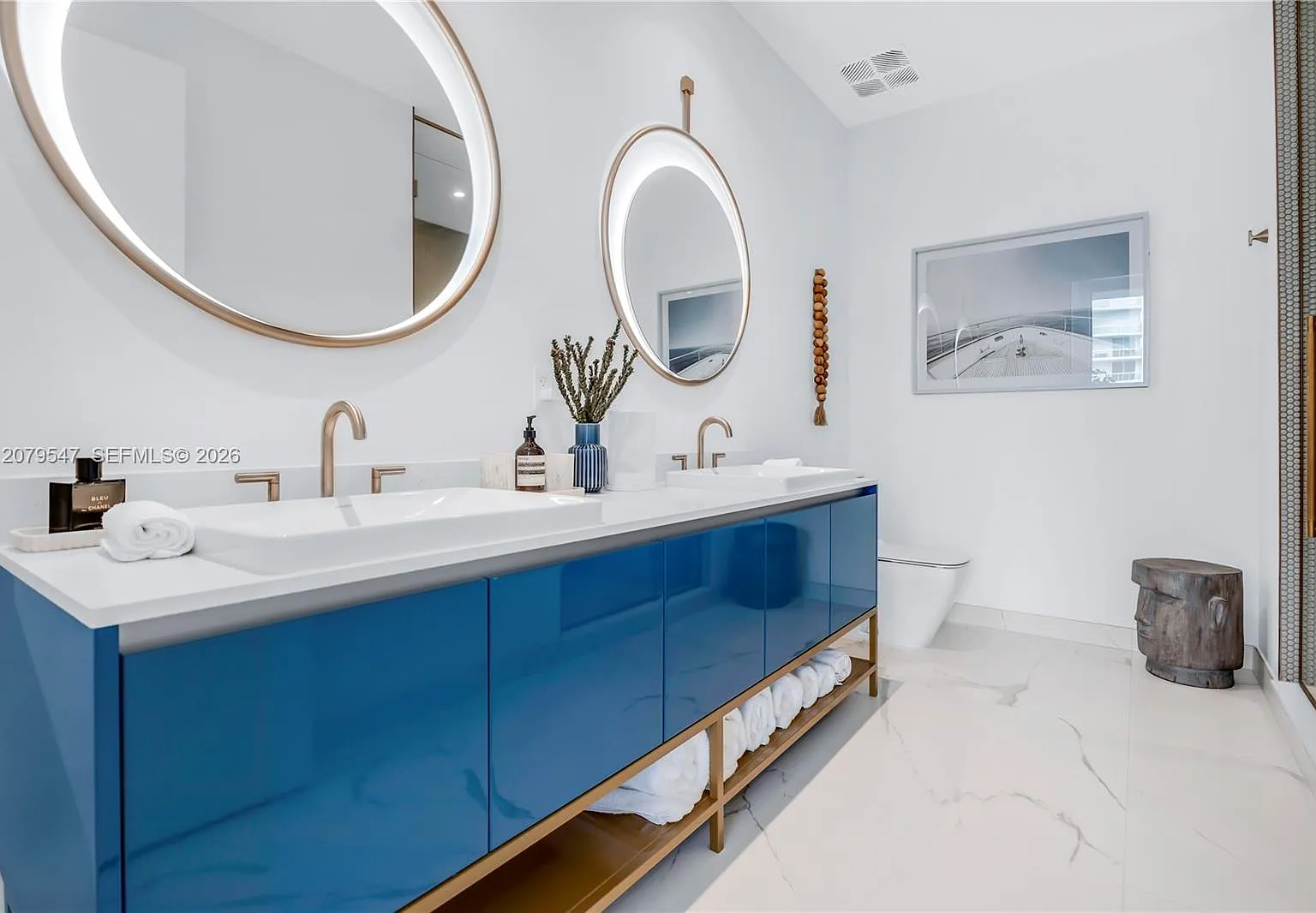 Mr. C Residences — Photo 2