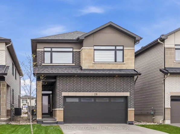 28 Mendoza Way, Ottawa, ON K2S 2S6
