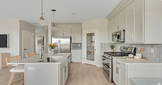 4th image of 2568 N 2080 W #185