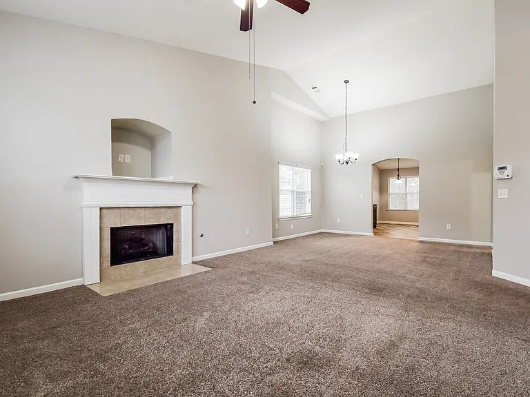 54 Camden Way — Photo 4