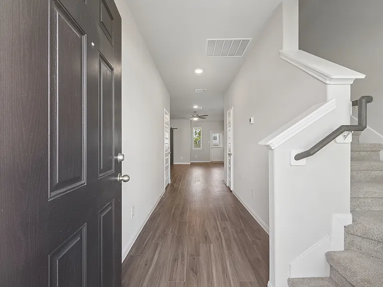 2425 Shellcracker Dr — Photo 2
