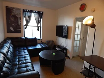 Rented by Nest Seekers International