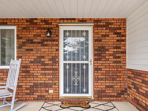 3rd image of 216 School Rd