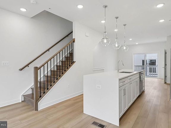3rd image of 3057 Nina Clarke Dr