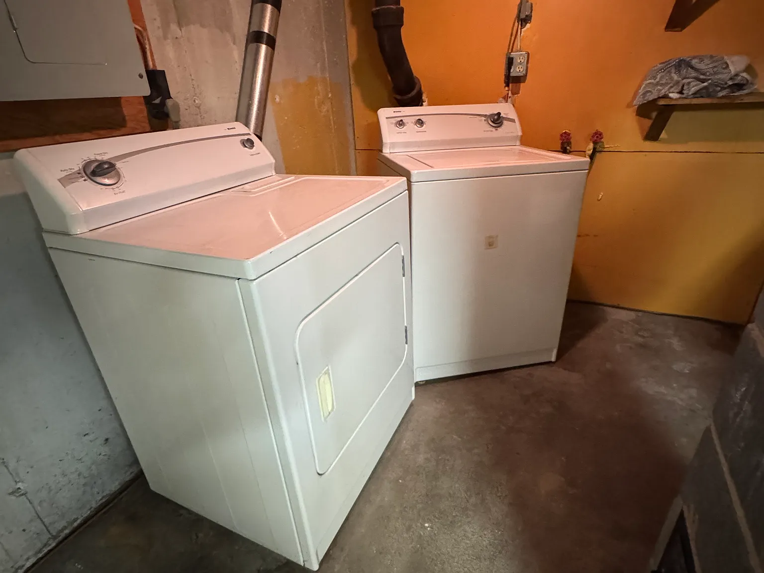 2 bed, $2,400 — Photo 3