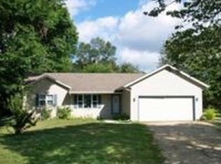 925 S 2nd St, Delavan, WI 53115