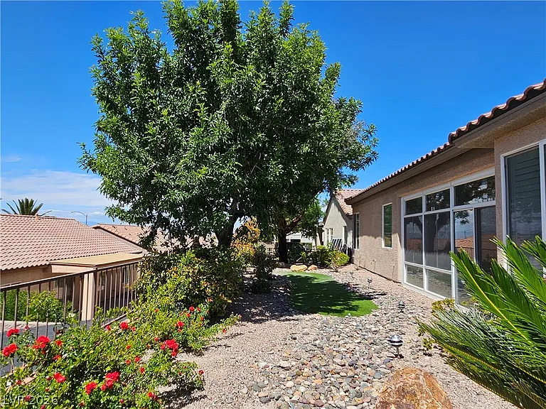 2139 Twin Falls Dr — Photo 51