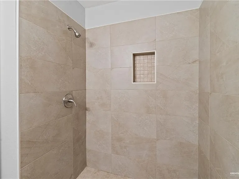1701 W McIntyre St #3 — Photo 10
