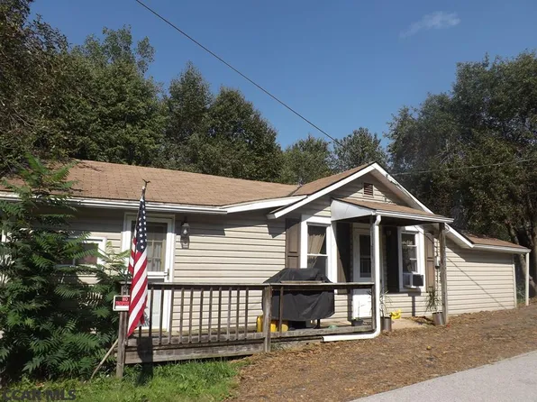 1773 Spruce St, Madera, PA 16661