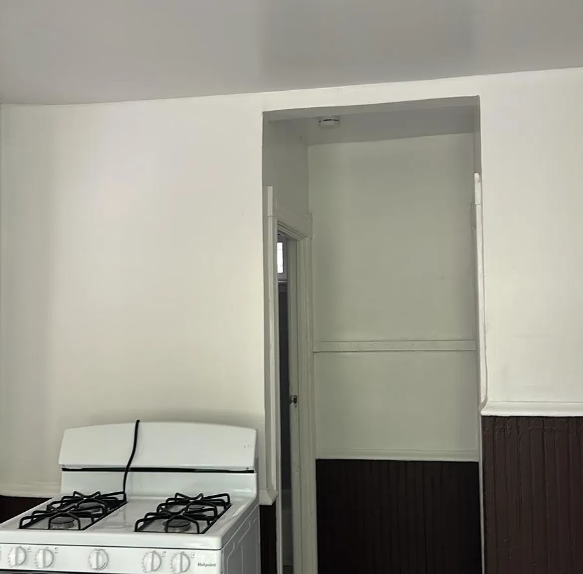3 bed, $1,200 — Photo 3