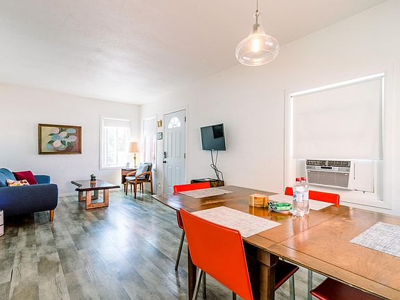 4th image of 2614 W Manchester Blvd #1