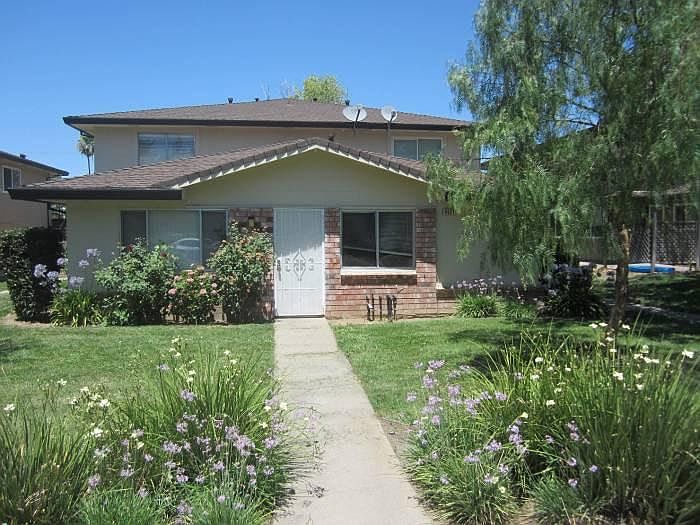 1st image of 4521 Greenholme Dr APT 1