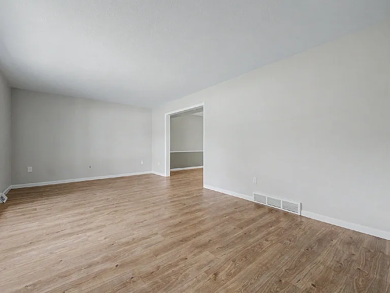 10074 E Lake Dr — Photo 11