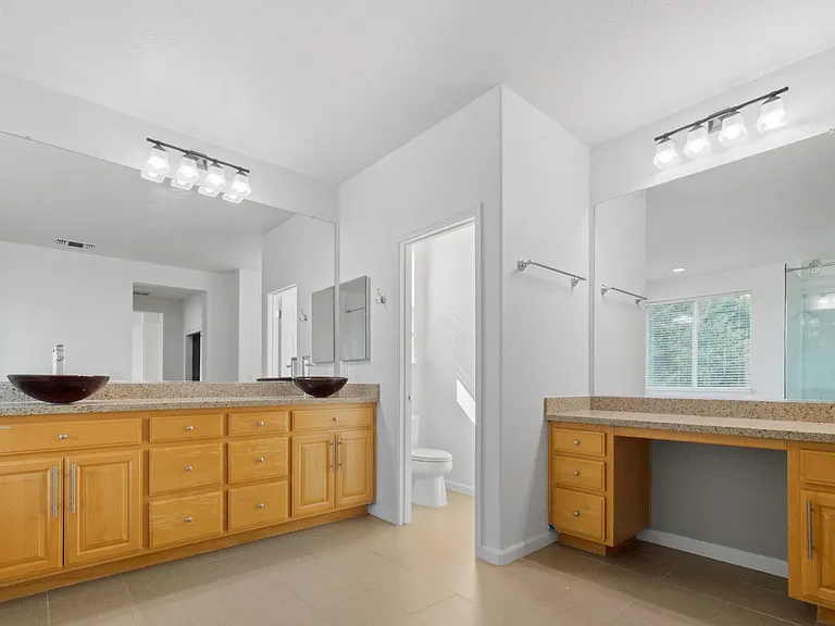 991 Zephyr Ln — Photo 61