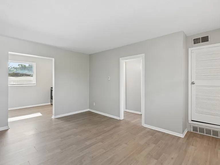 815 Riverview Dr #G — Photo 20