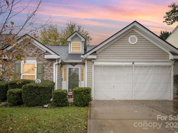 105 Ranlo Ave, Gastonia, NC 28054