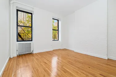 186 Norfolk Street, #3F