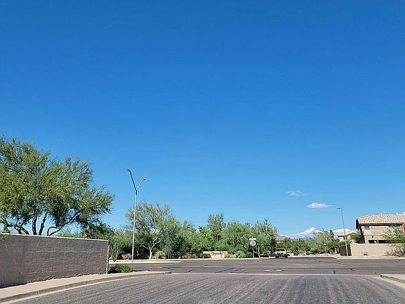 5th image of 29223 N 46th Pl