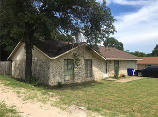 853 Hill Pl, Azle, TX 76020