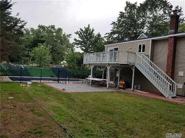 2nd image of 7 Pamela Ln