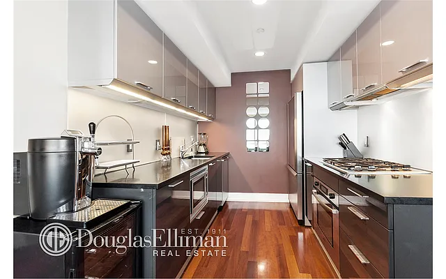 Rented by Douglas Elliman | media 82