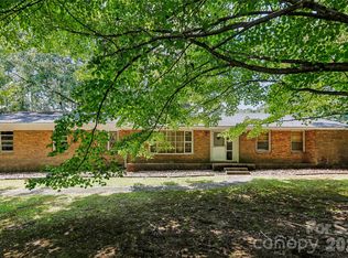 7816 Elwood Dr, Charlotte, NC 28227