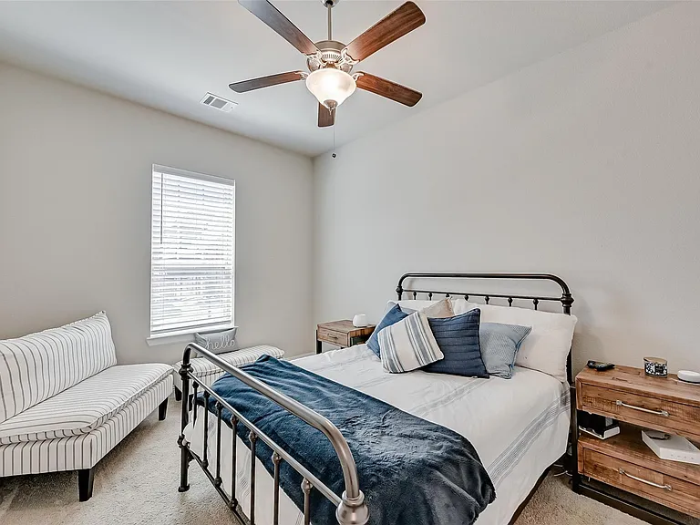 1415 White Squall Trl — Photo 23