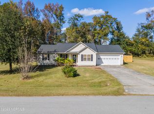 120 Pear Tree Ln, Richlands, NC 28574