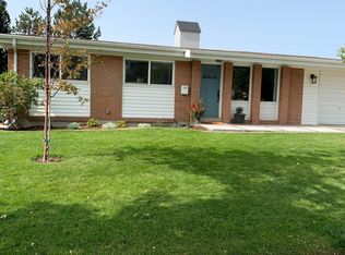 10566 S Carnation Dr, Sandy, UT 84094