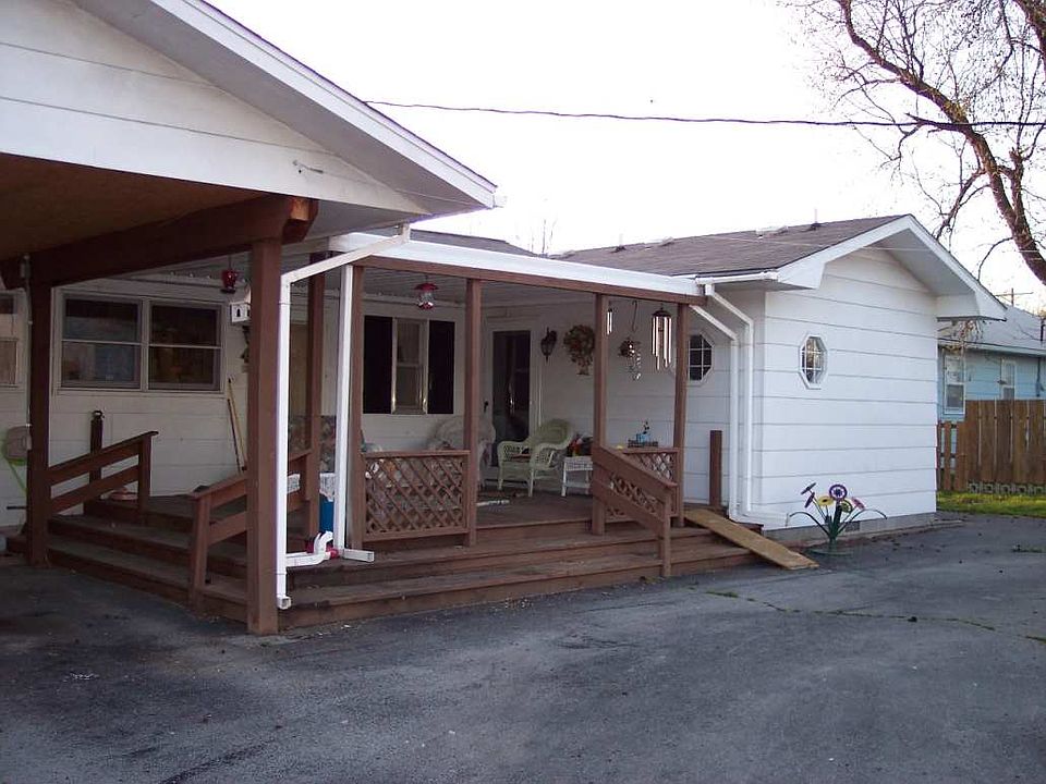 2nd image of 1504 Walnut St