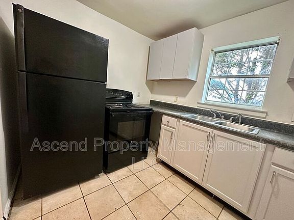 3rd image of 3208 Dodds Ave #A