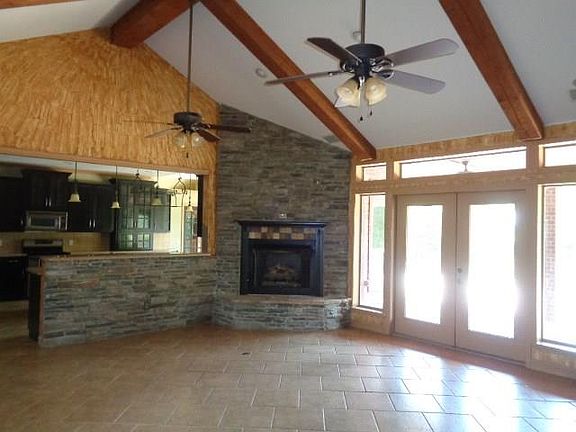 5th image of 310 Turtle Creek Dr