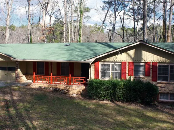 1832 Lake Lucerne Dr, Lilburn, GA 30047