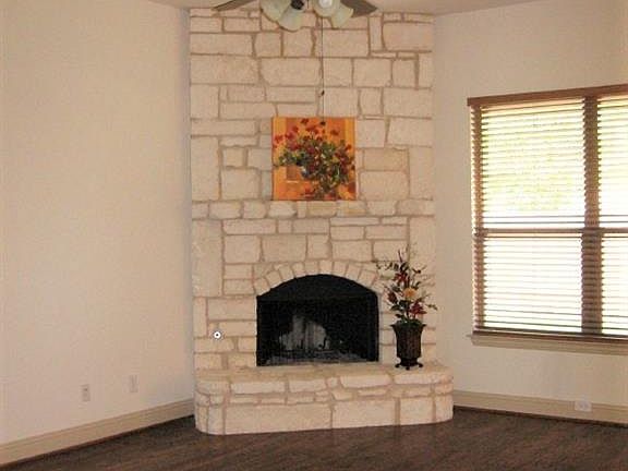 4th image of 7408 River Rock Ln