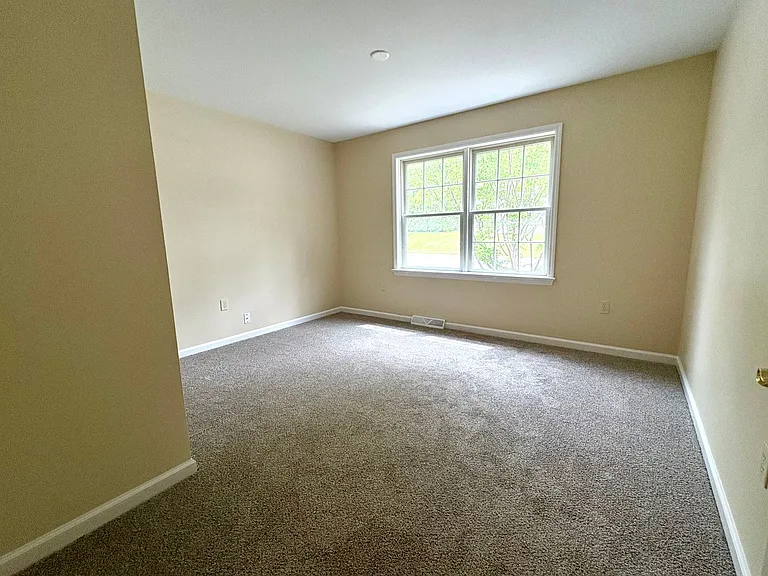 303 E Orange St — Photo 15