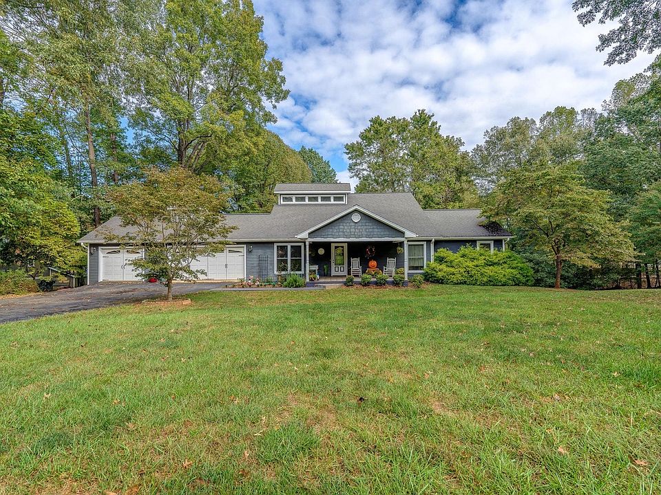 1st image of 209 Peninsula Dr
