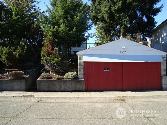 5th image of 1337 Elizabeth Avenue